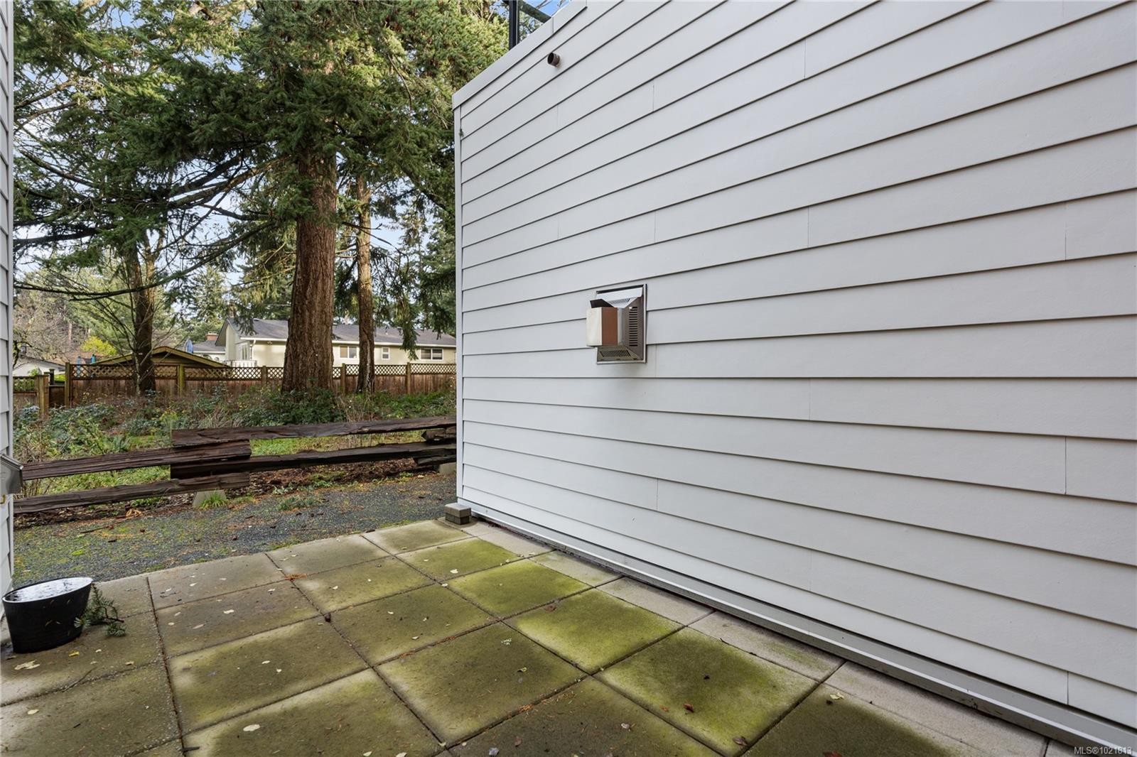 8-2330 Sooke Rd, Colwood, BC