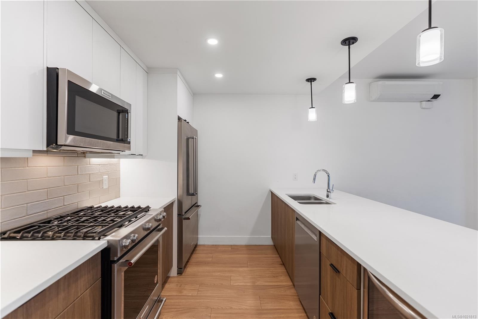 8-2330 Sooke Rd, Colwood, BC