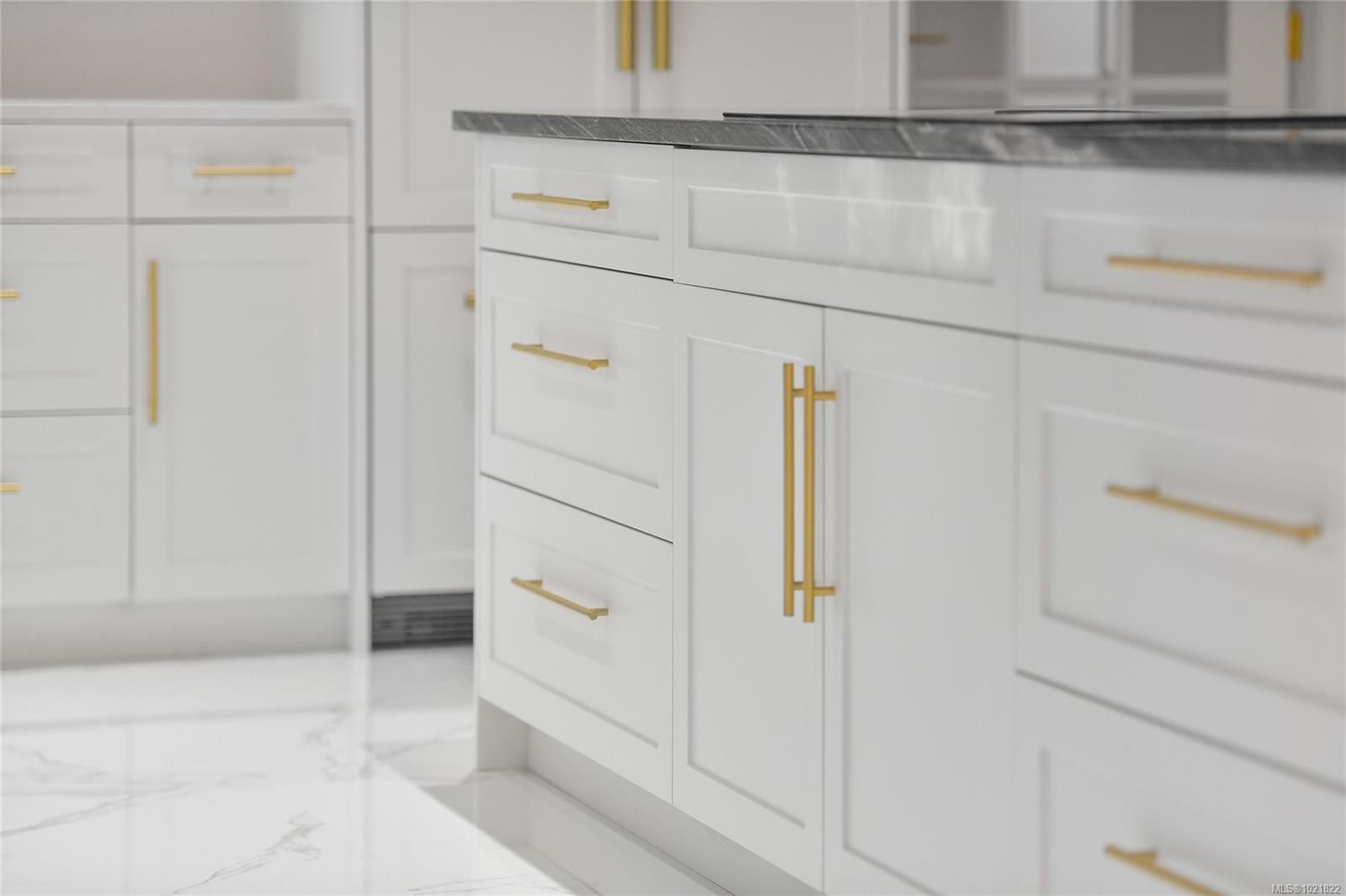 611 Island Rd, Oak Bay, BC