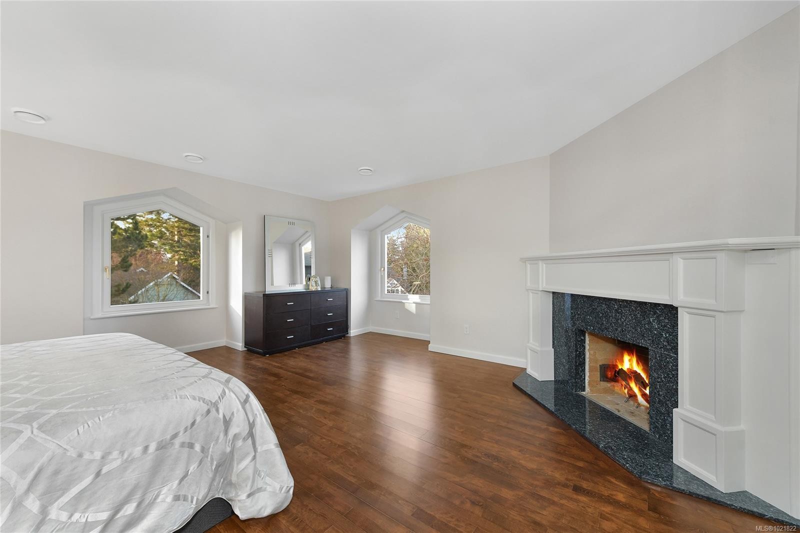 611 Island Rd, Oak Bay, BC