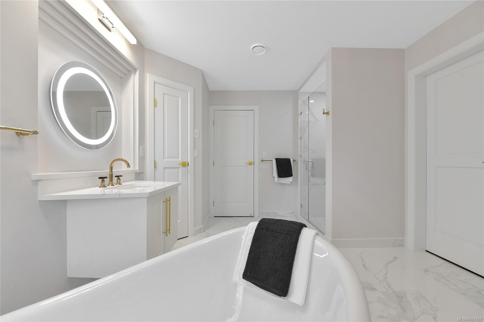 611 Island Rd, Oak Bay, BC