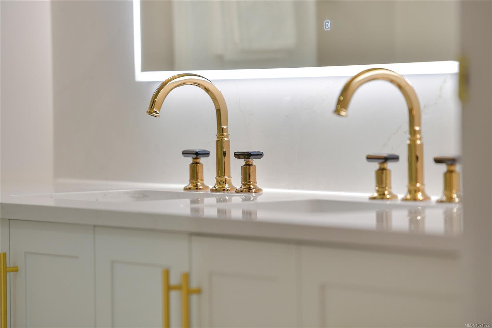 611 Island Rd, Oak Bay, BC