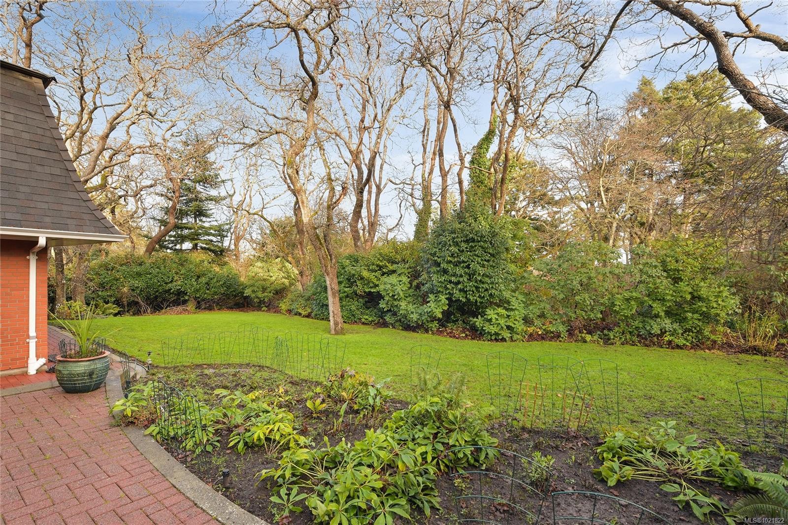 611 Island Rd, Oak Bay, BC