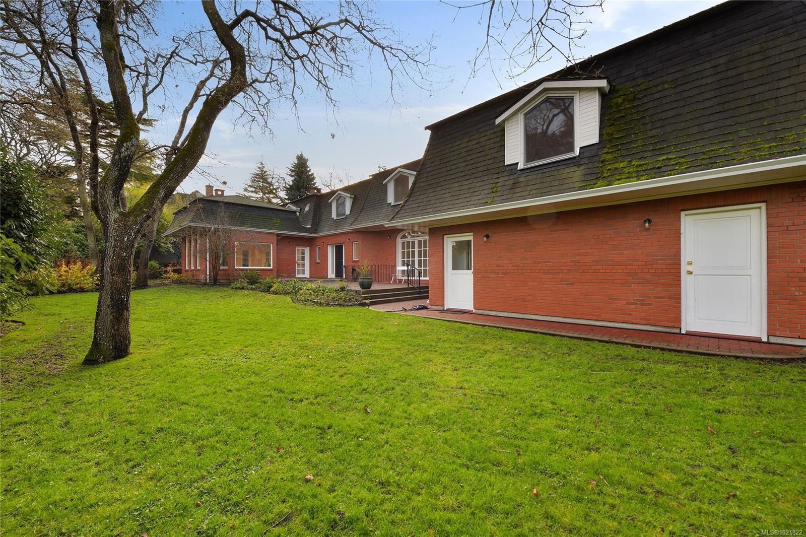 611 Island Rd, Oak Bay, BC