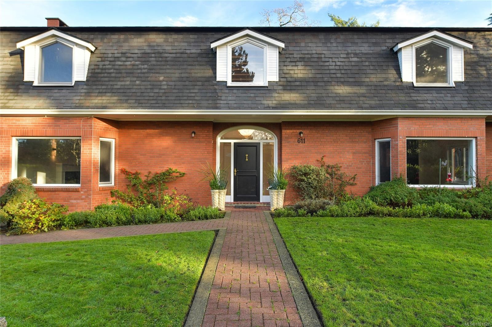 611 Island Rd, Oak Bay, BC