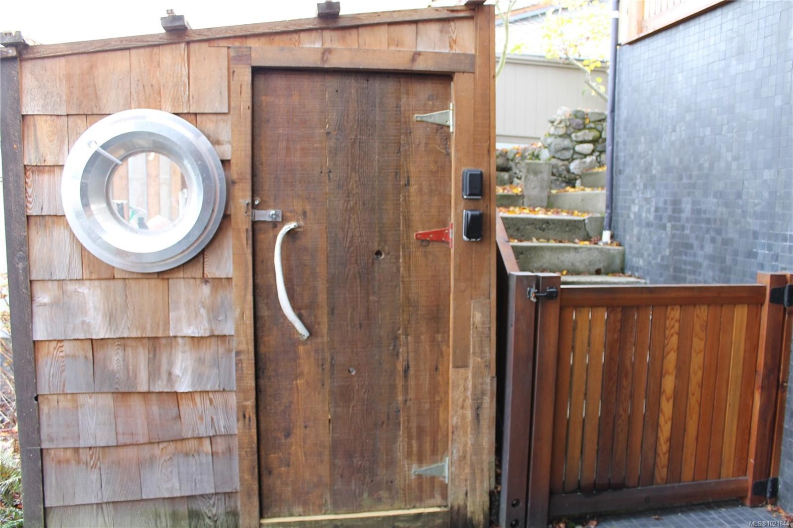 1721 Wilmot Rd, Cowichan Bay, BC