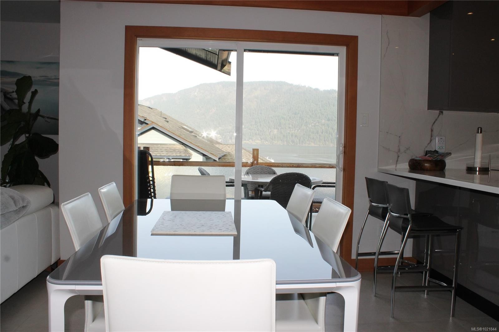 1721 Wilmot Rd, Cowichan Bay, BC