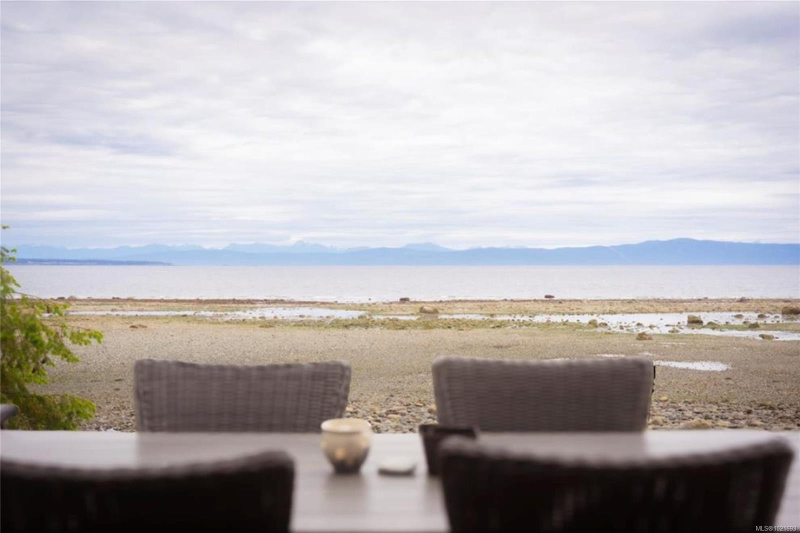 6641 Island Hwy West, Bowser, BC