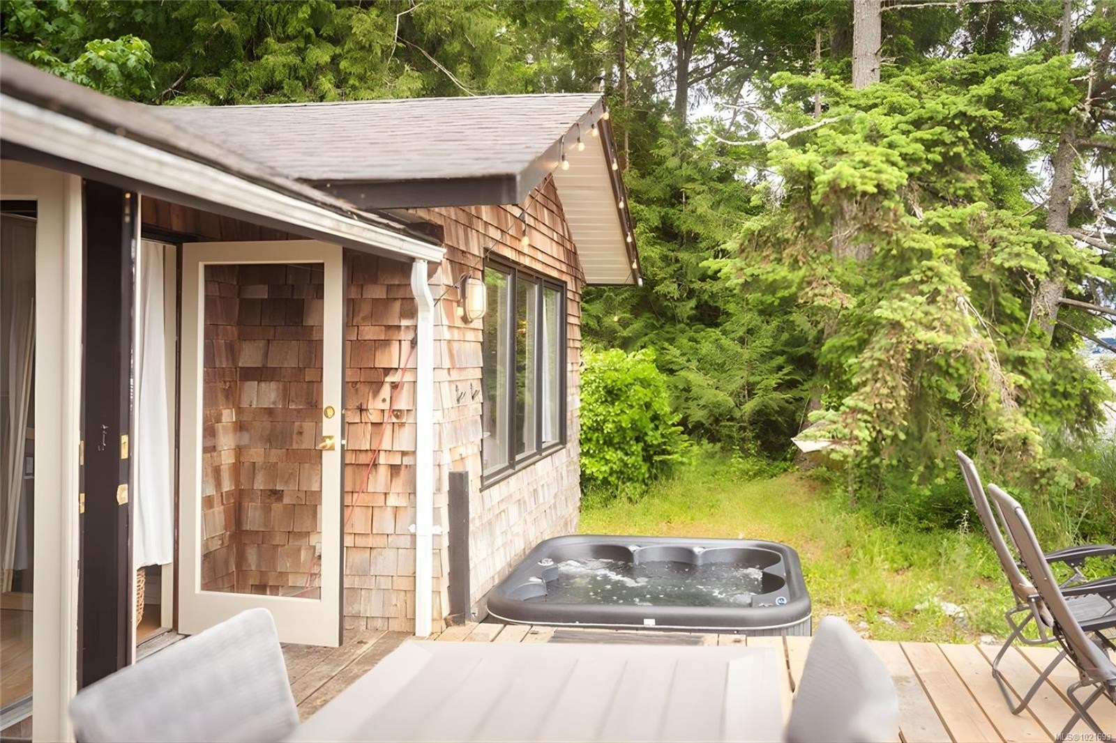 6641 Island Hwy West, Bowser, BC