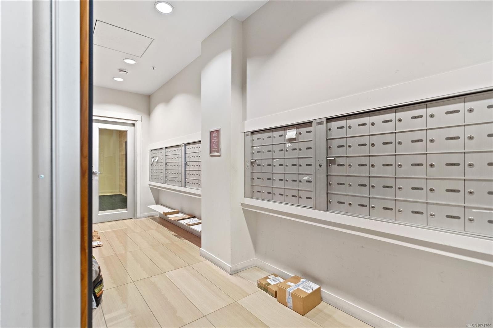 416-770 Fisgard St, Victoria, BC - Indoor Photo Showing Other Room