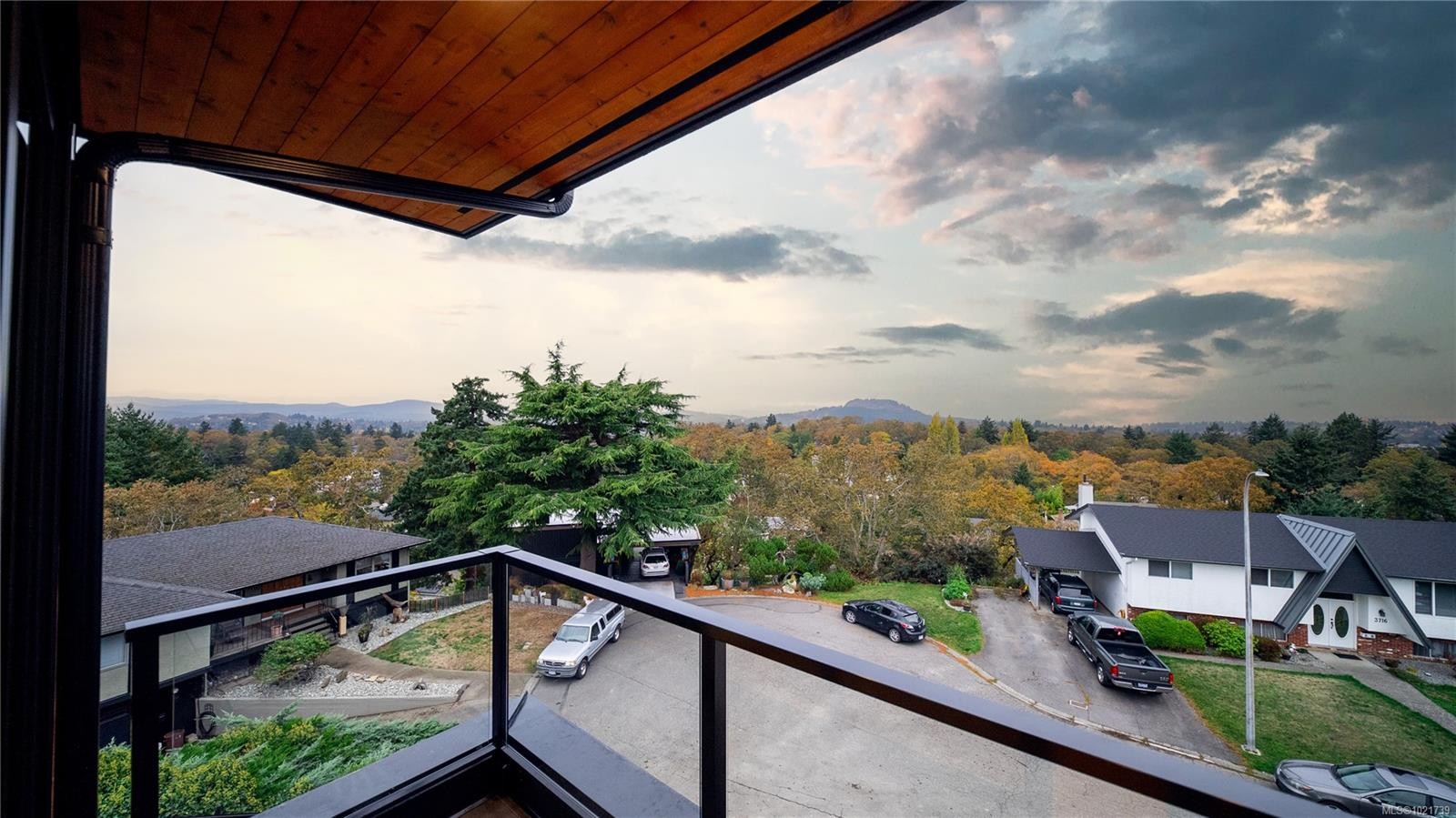 3700 Kootenay Pl, Saanich, BC