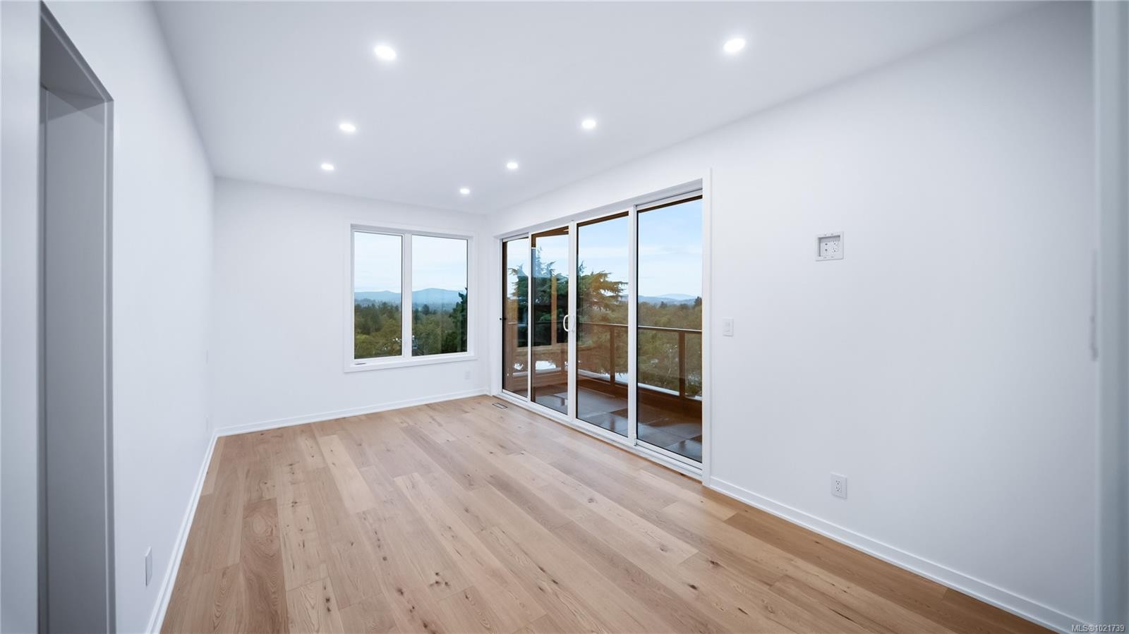 3700 Kootenay Pl, Saanich, BC