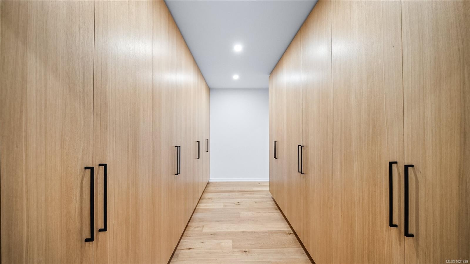 3700 Kootenay Pl, Saanich, BC