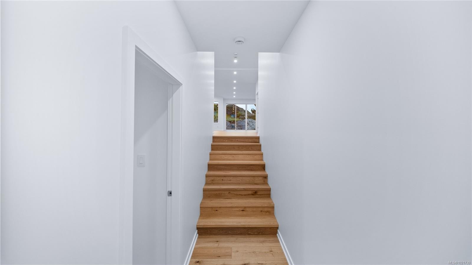 3700 Kootenay Pl, Saanich, BC