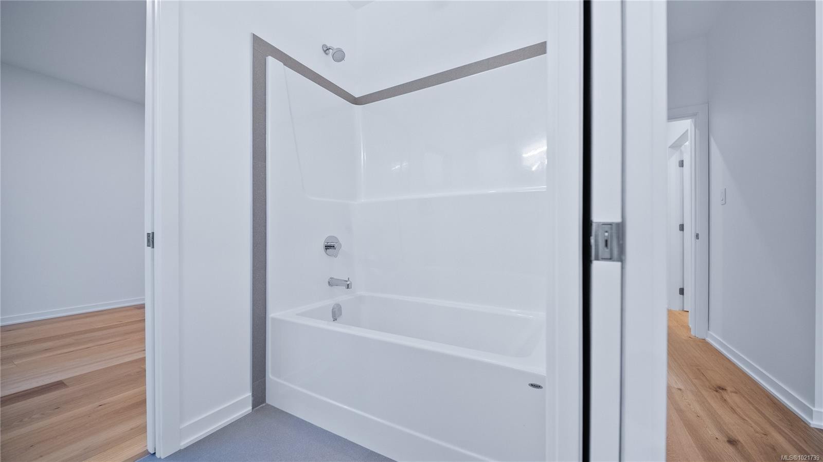 3700 Kootenay Pl, Saanich, BC