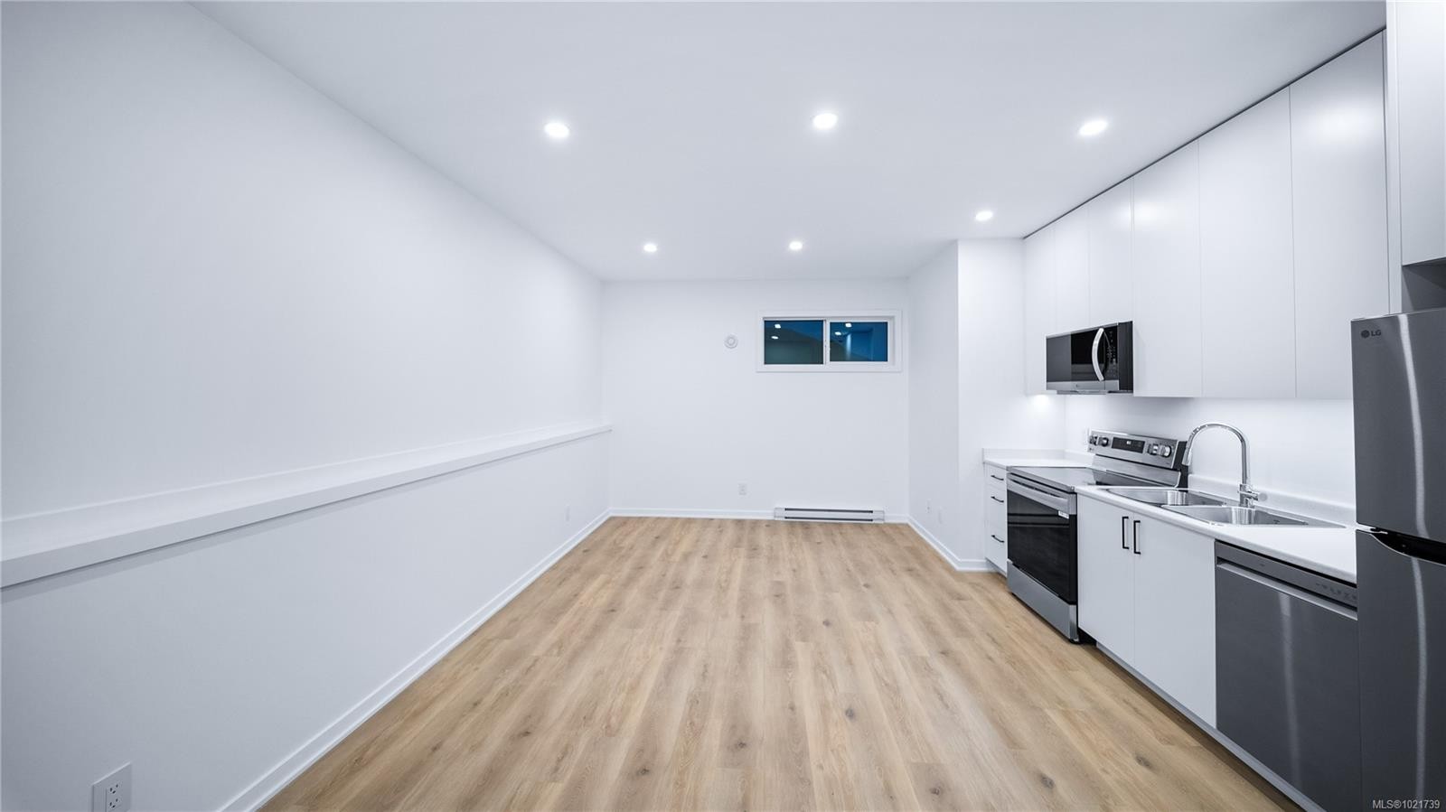 3700 Kootenay Pl, Saanich, BC