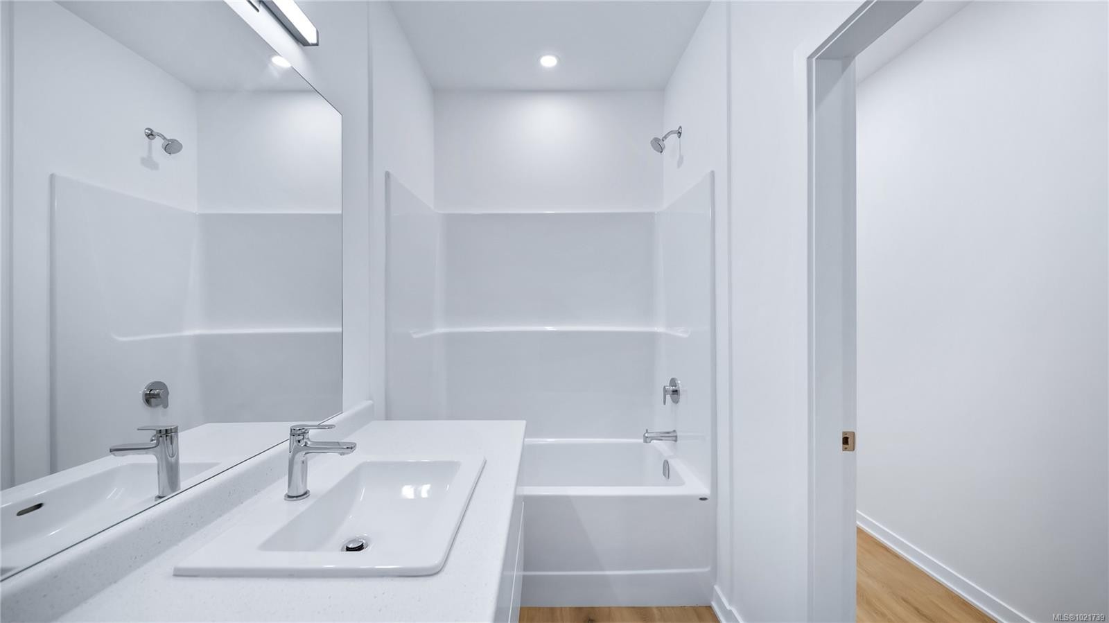 3700 Kootenay Pl, Saanich, BC