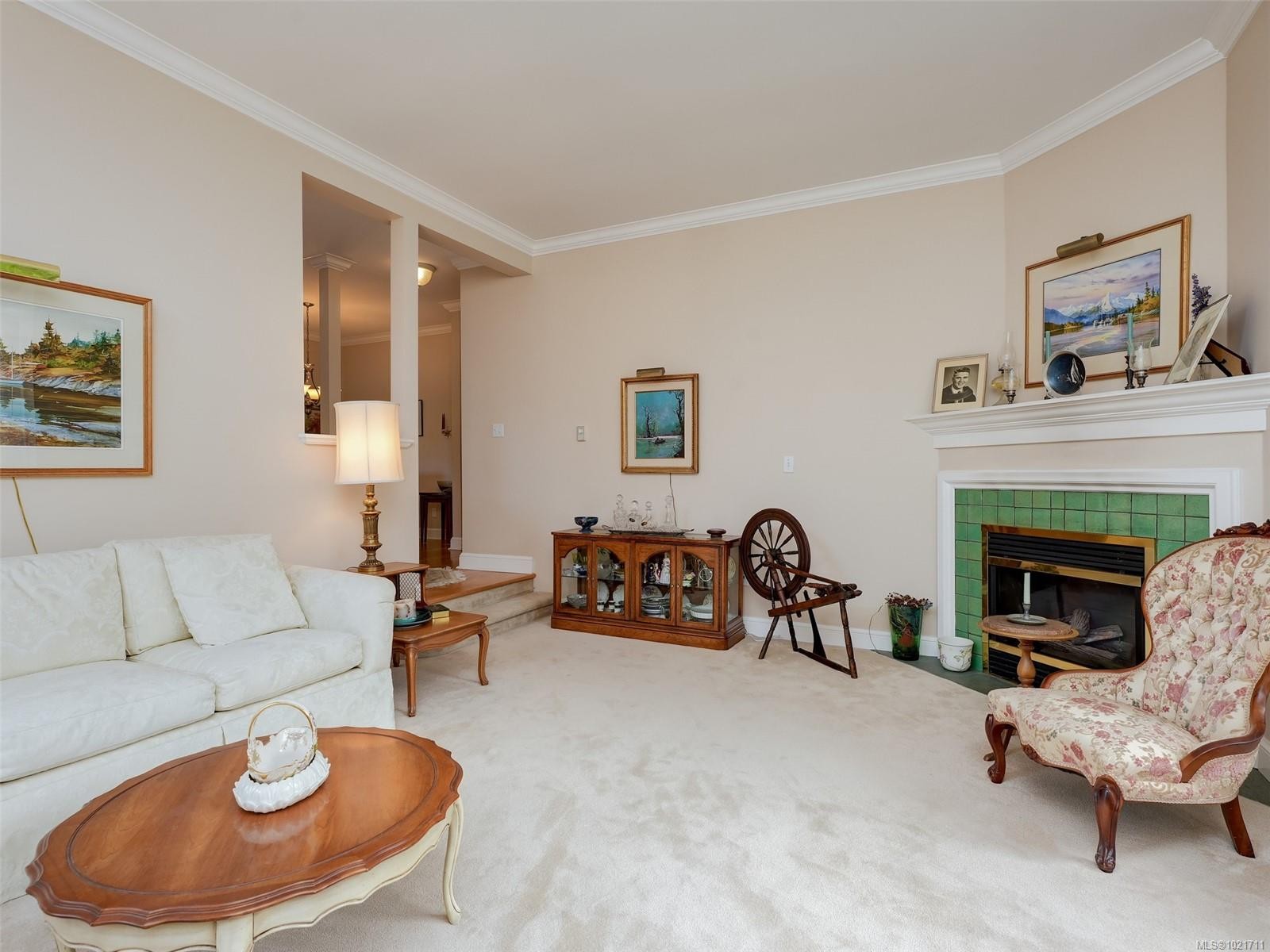 1-2573 Kilgary Pl, Saanich, BC