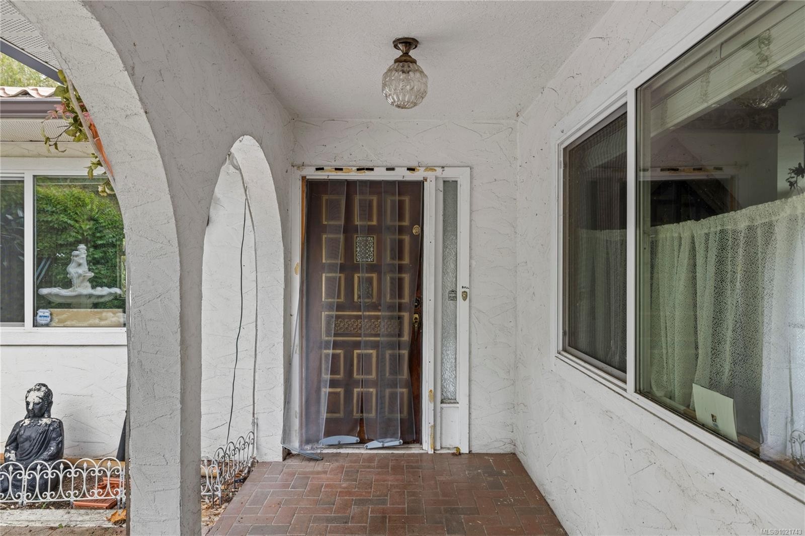 930 Mulholland Dr, French Creek, BC