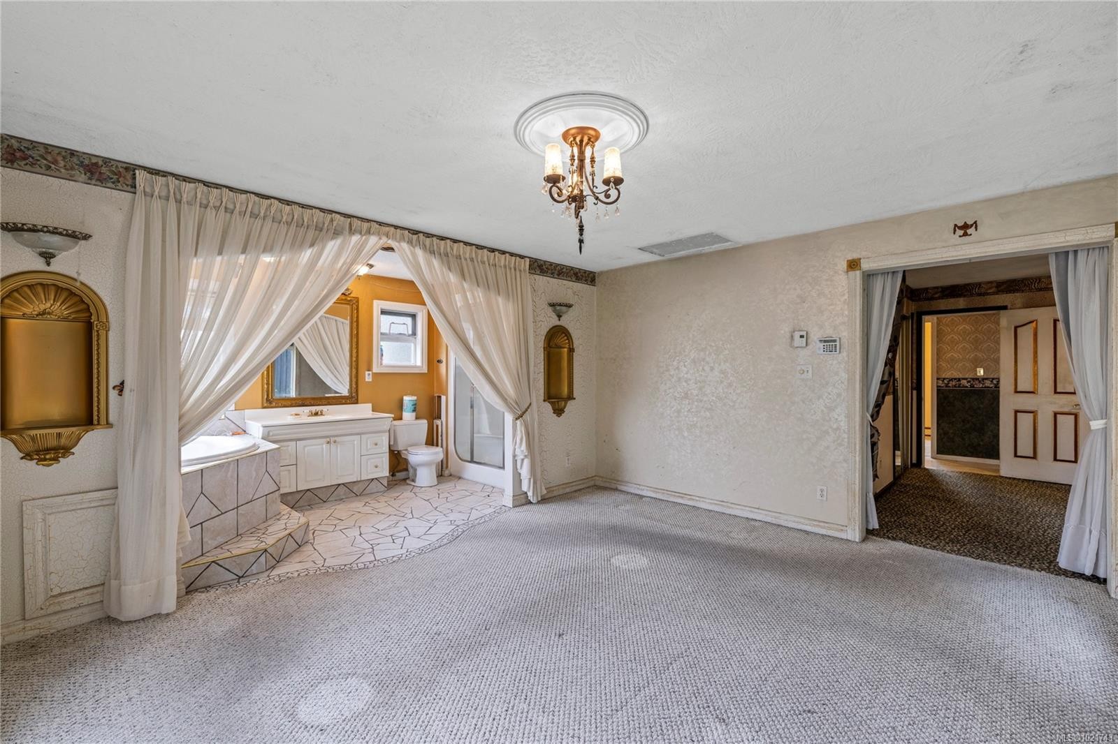 930 Mulholland Dr, French Creek, BC