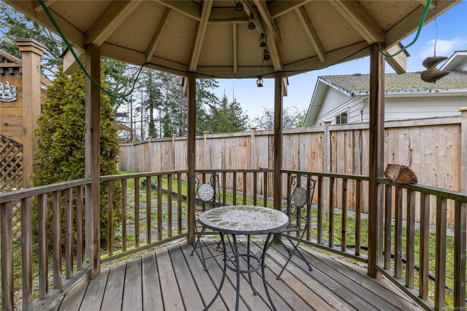 930 Mulholland Dr, French Creek, BC