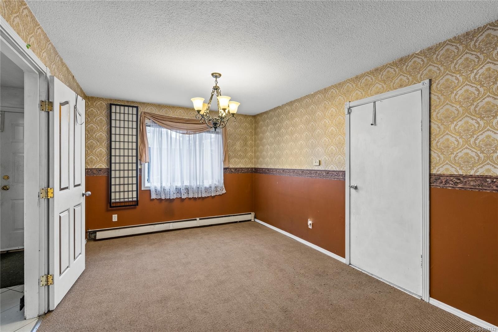 930 Mulholland Dr, French Creek, BC