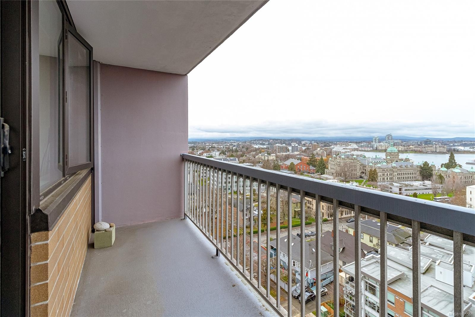 1603-647 Michigan St, Victoria, BC