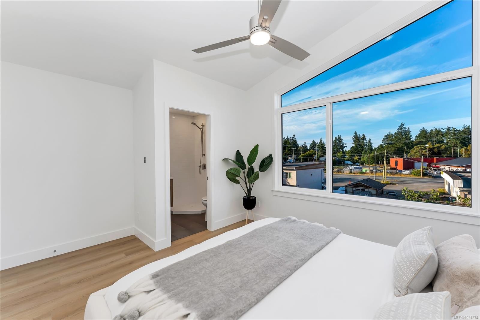 909 Vine Crt, Langford, BC