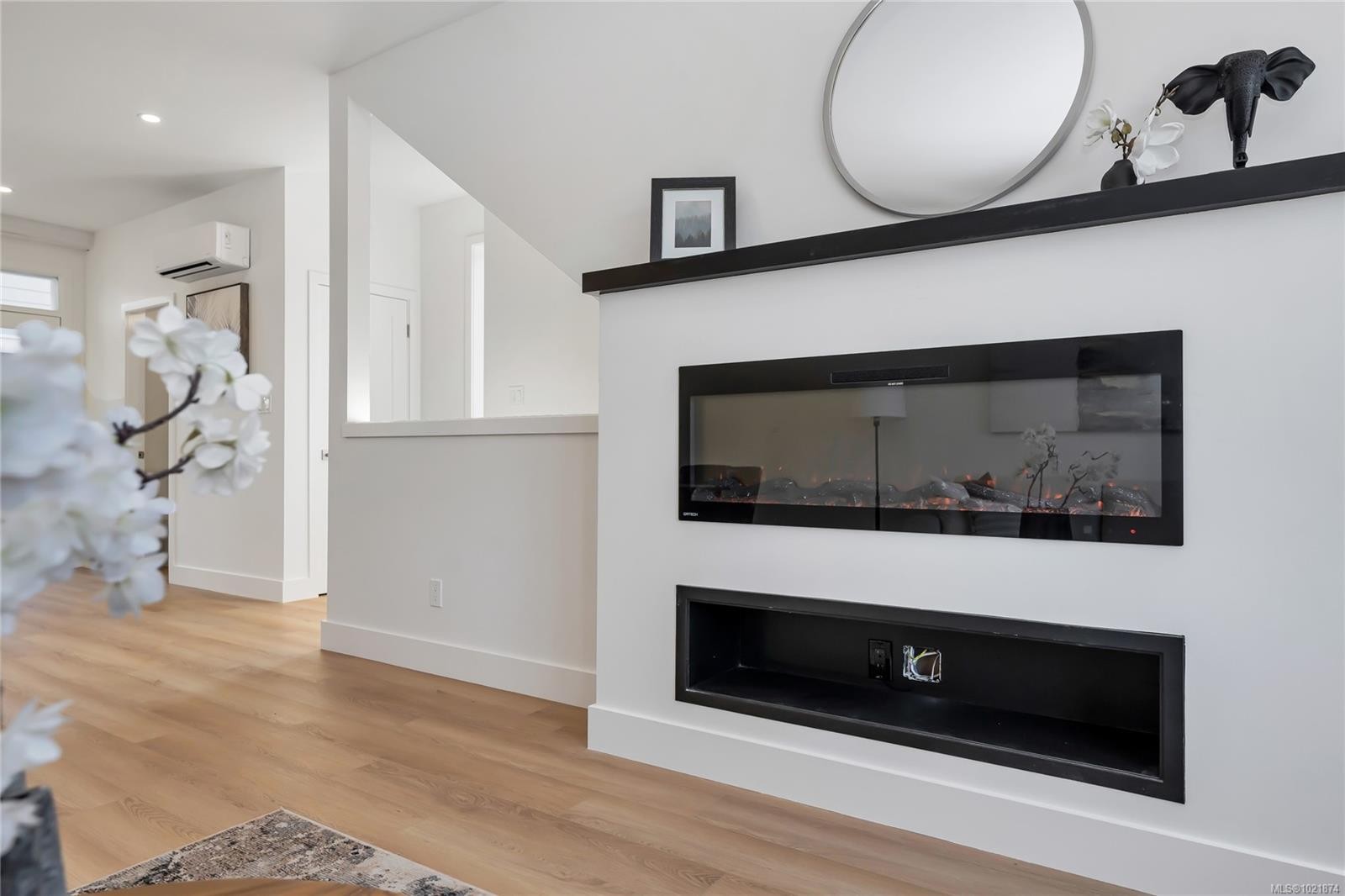 909 Vine Crt, Langford, BC