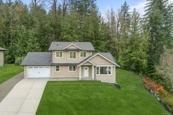 276 Tal Rd Lake Cowichan, BC V0R 2G0