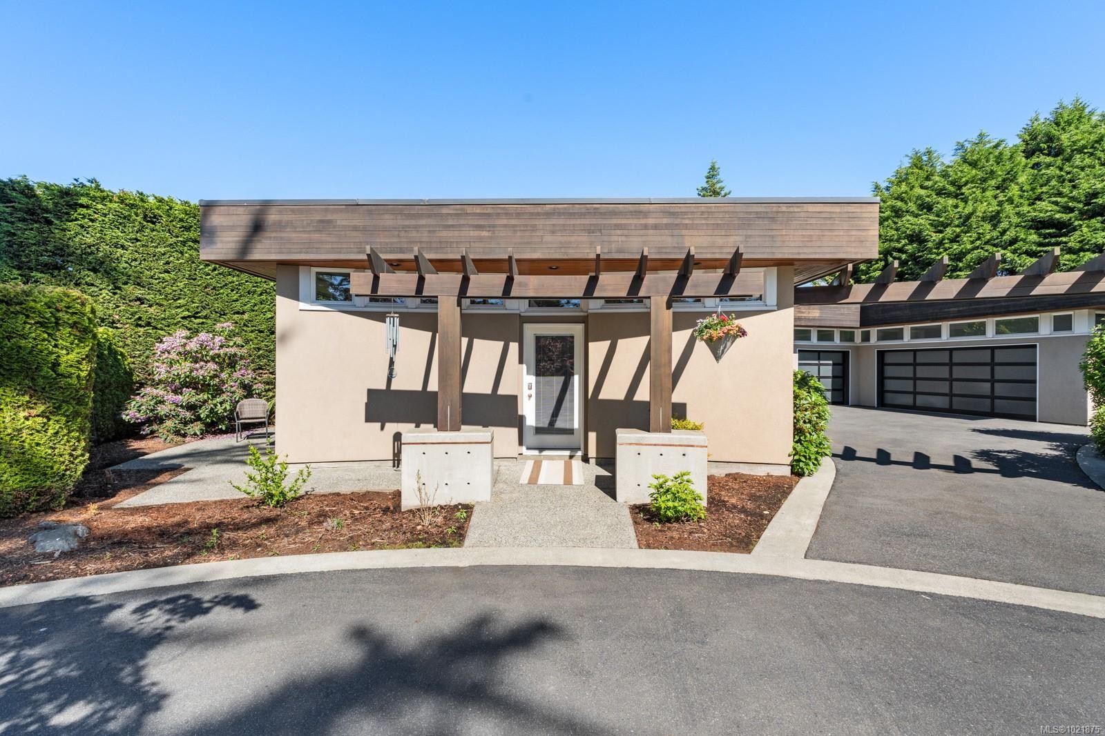 5605 Parker Ave, Saanich, BC