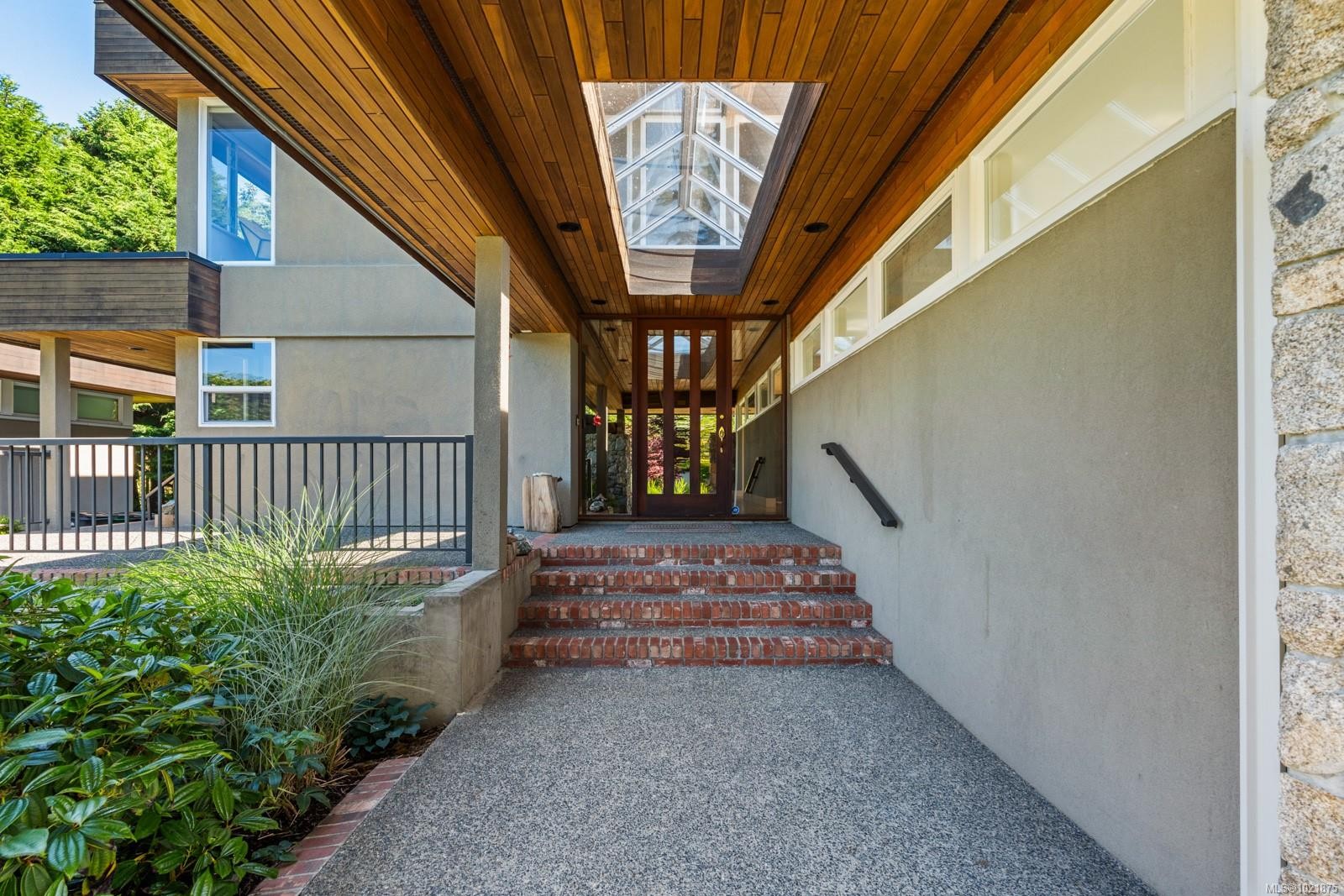 5605 Parker Ave, Saanich, BC