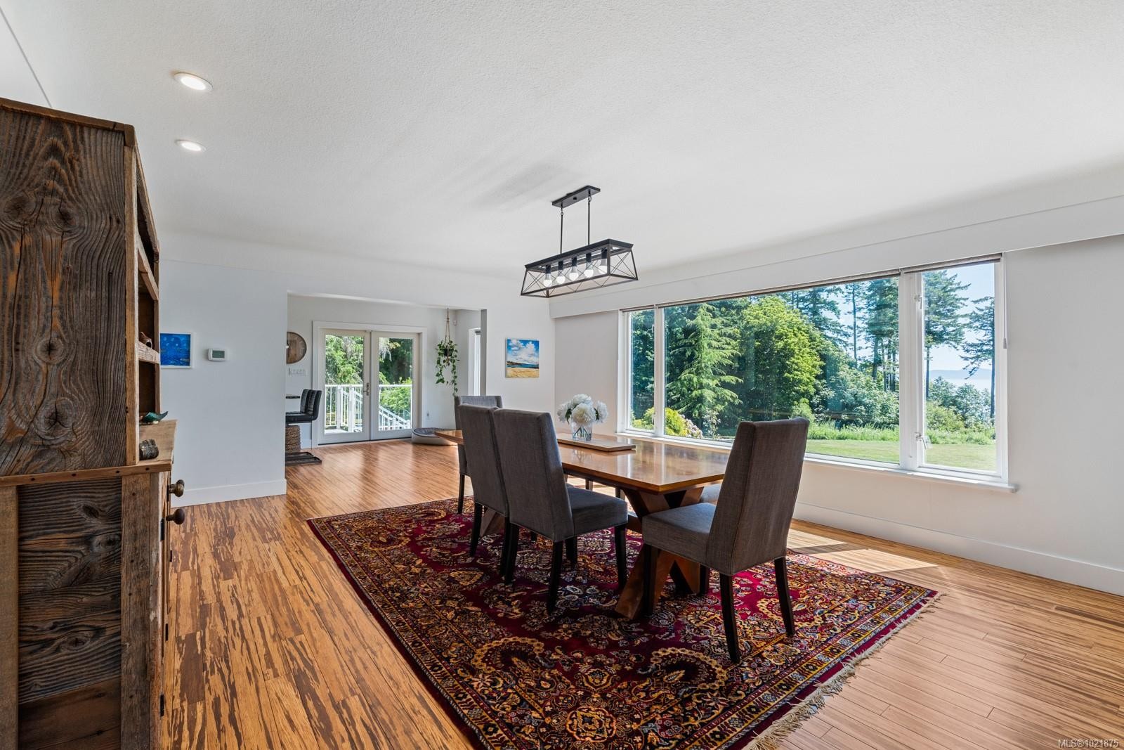 5605 Parker Ave, Saanich, BC