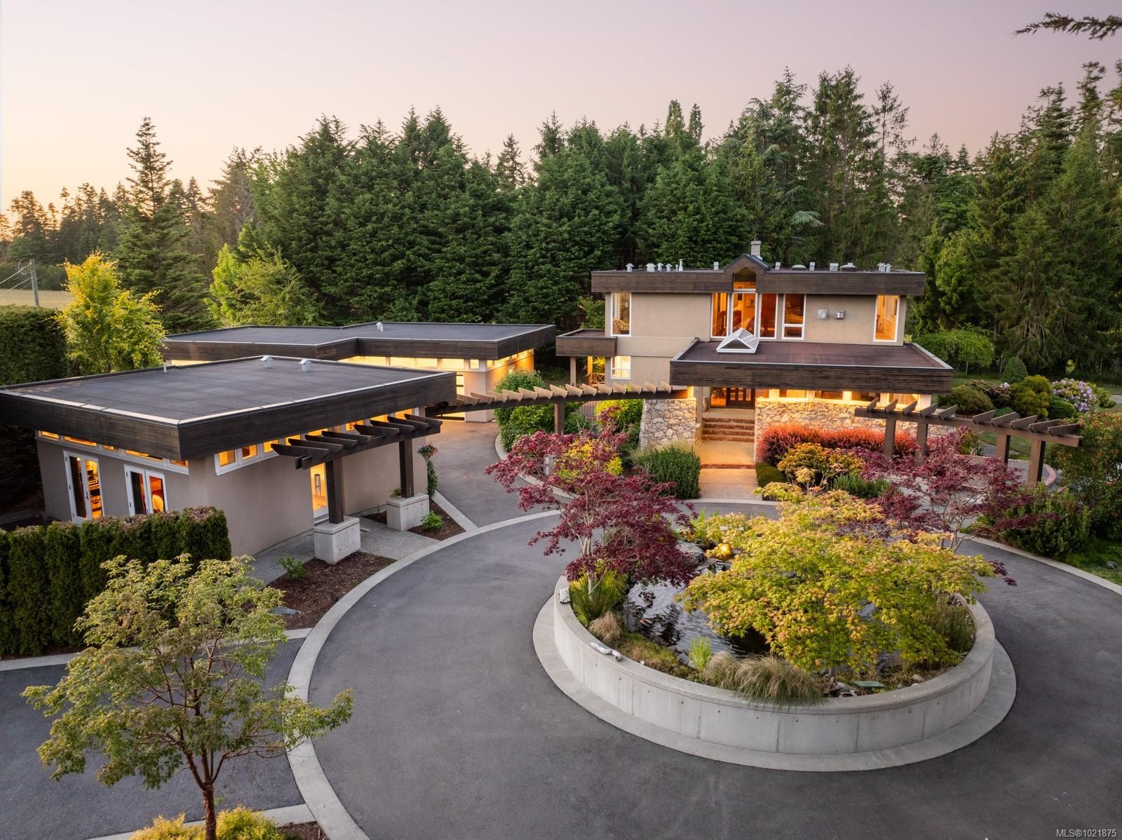 5605 Parker Ave, Saanich, BC