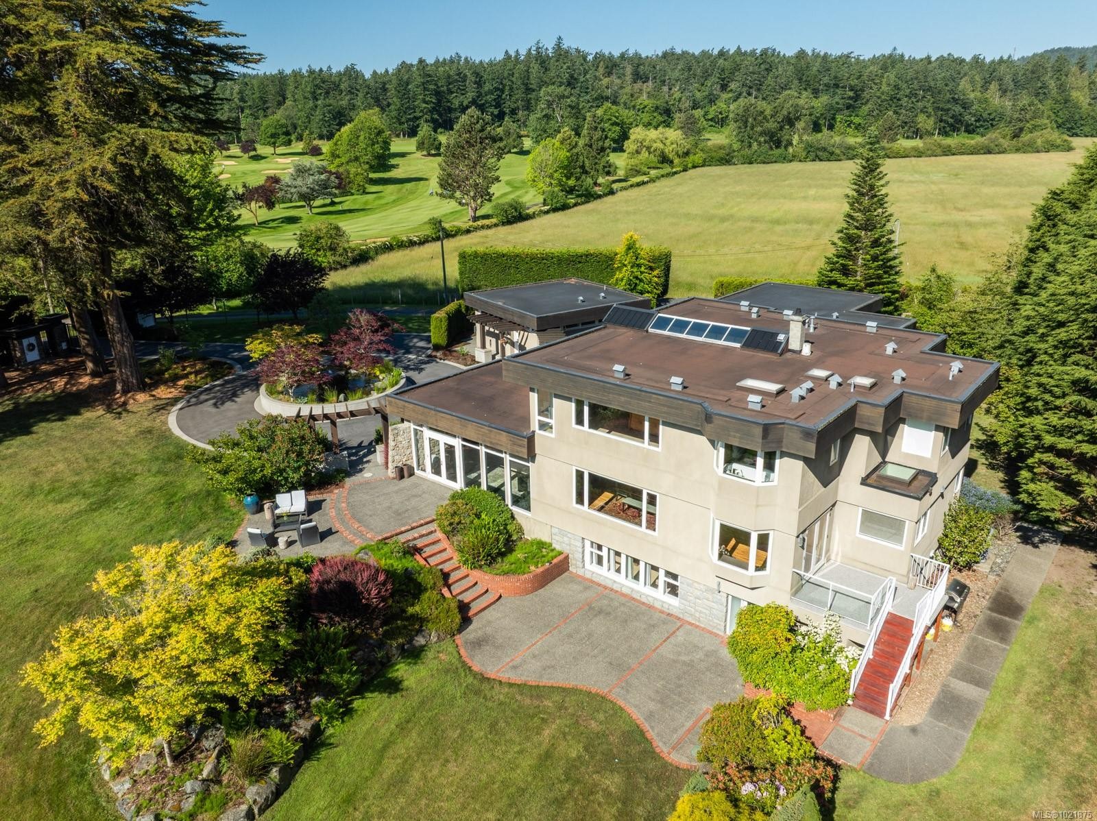 5605 Parker Ave, Saanich, BC