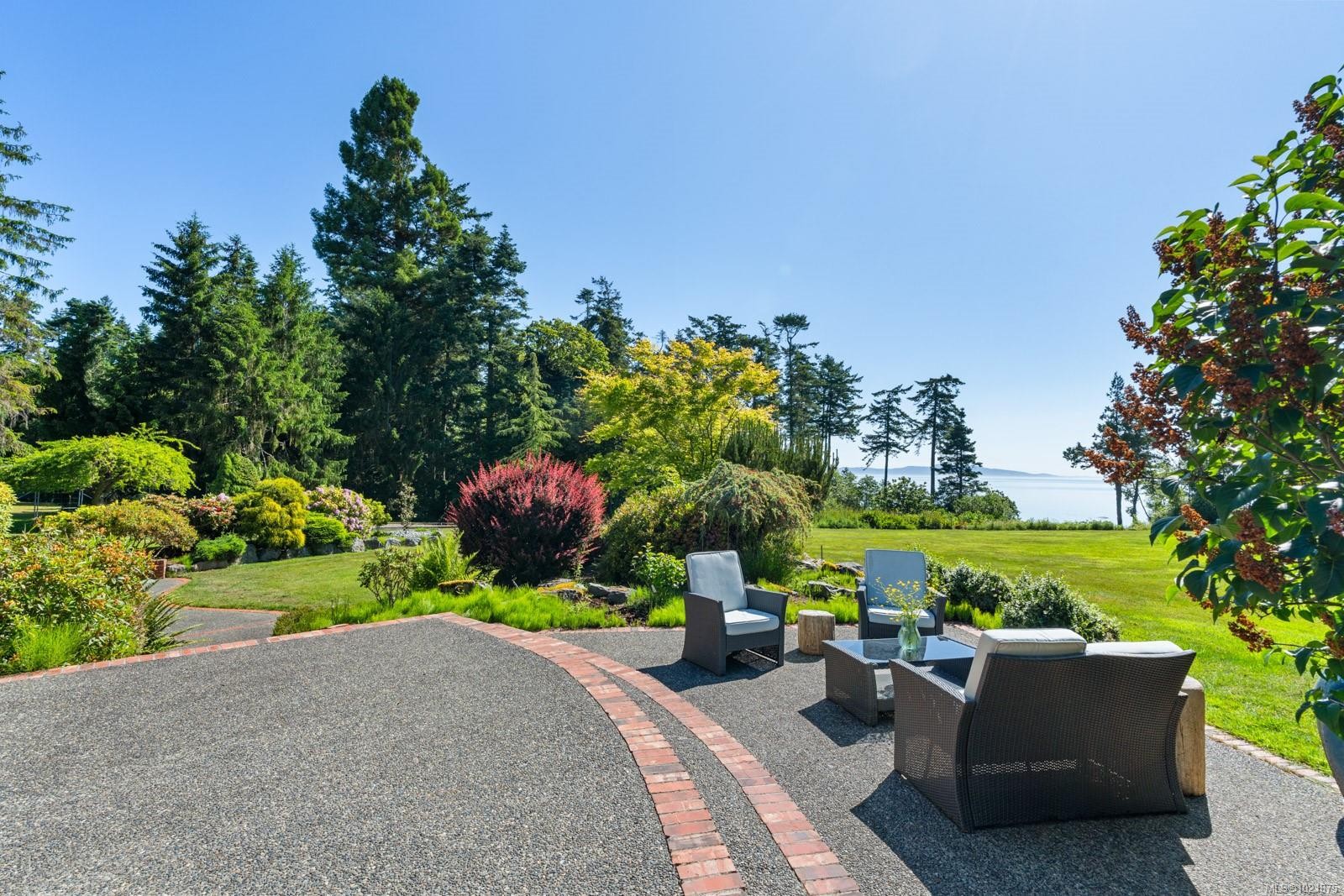 5605 Parker Ave, Saanich, BC