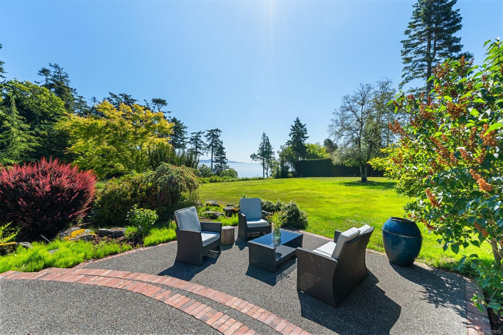 5605 Parker Ave, Saanich, BC