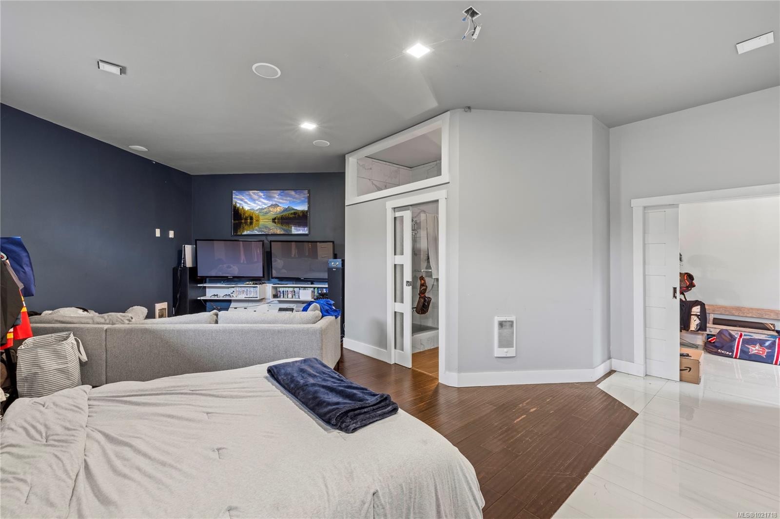 3805 Kriscott Rd, Whiskey Creek, BC