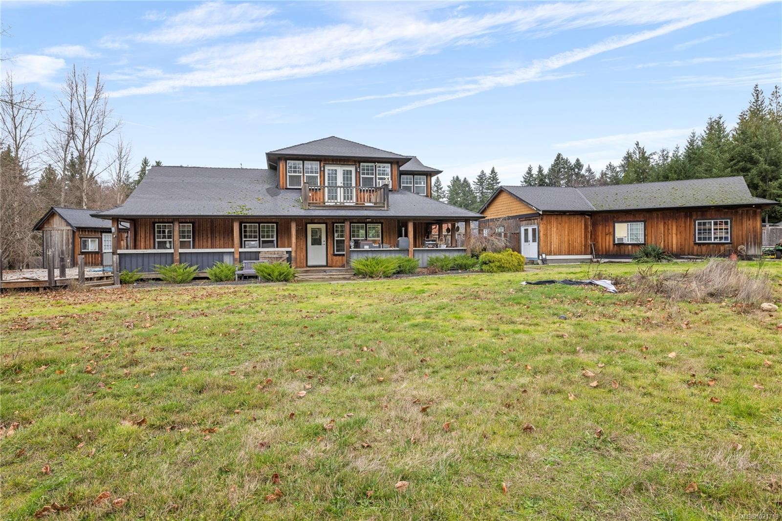 3805 Kriscott Rd, Whiskey Creek, BC