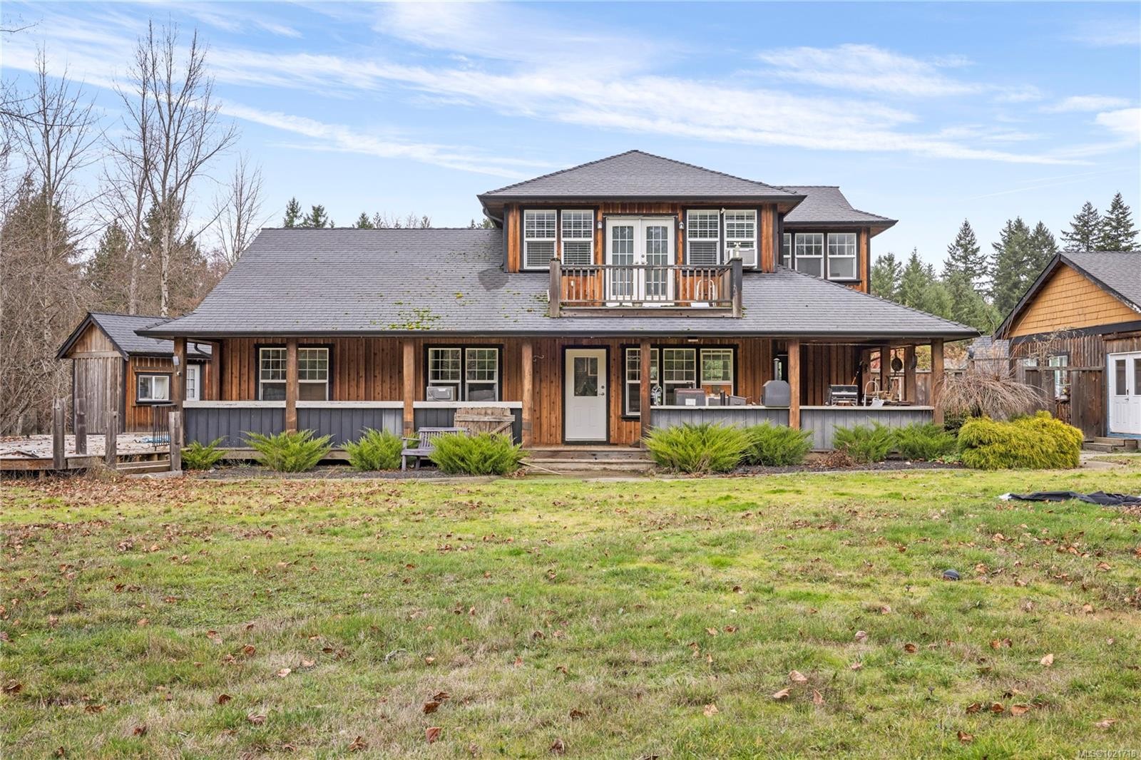 3805 Kriscott Rd, Whiskey Creek, BC
