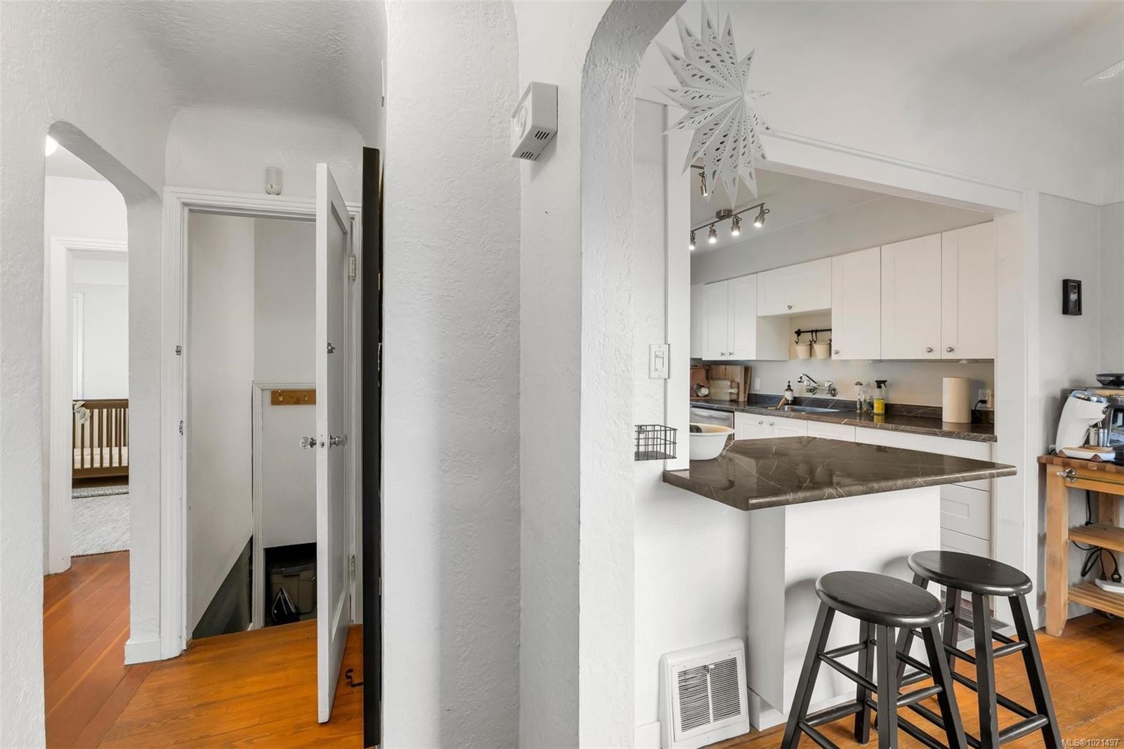 1334 Wood St, Esquimalt, BC