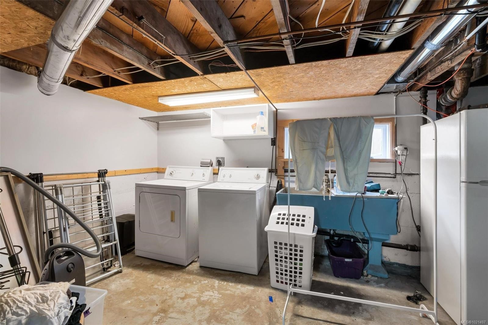 1334 Wood St, Esquimalt, BC