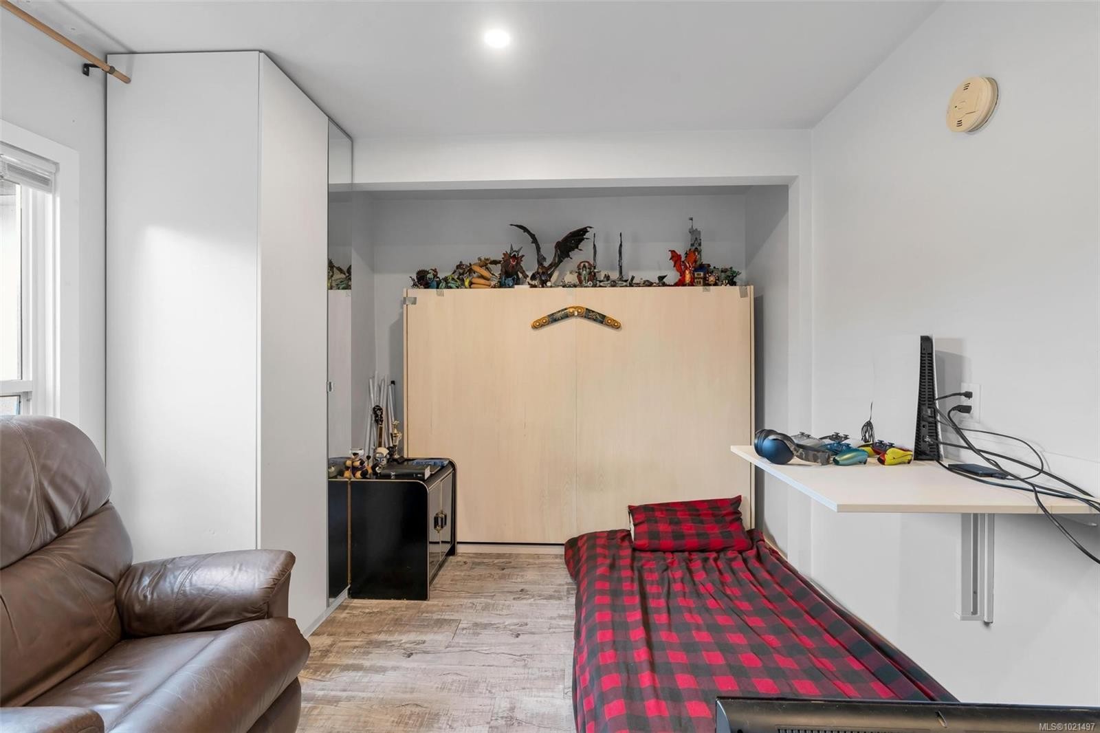 1334 Wood St, Esquimalt, BC