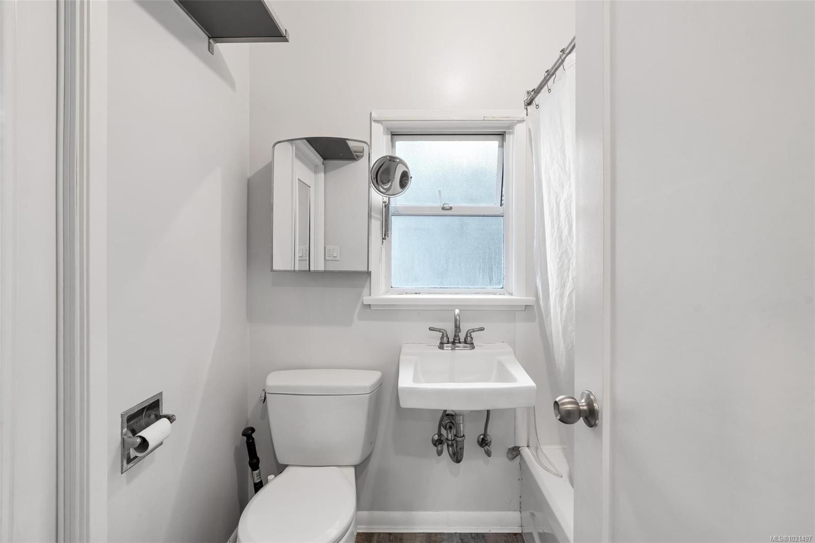 1334 Wood St, Esquimalt, BC