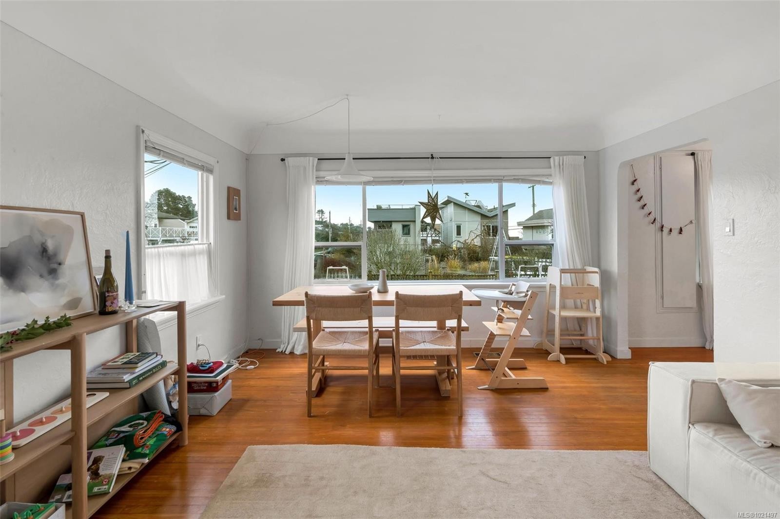 1334 Wood St, Esquimalt, BC