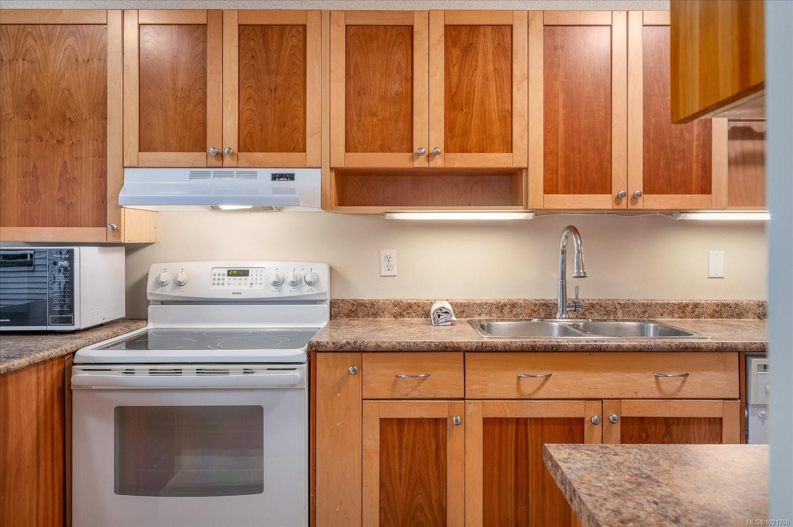 110B-6231 Blueback Rd, Nanaimo, BC