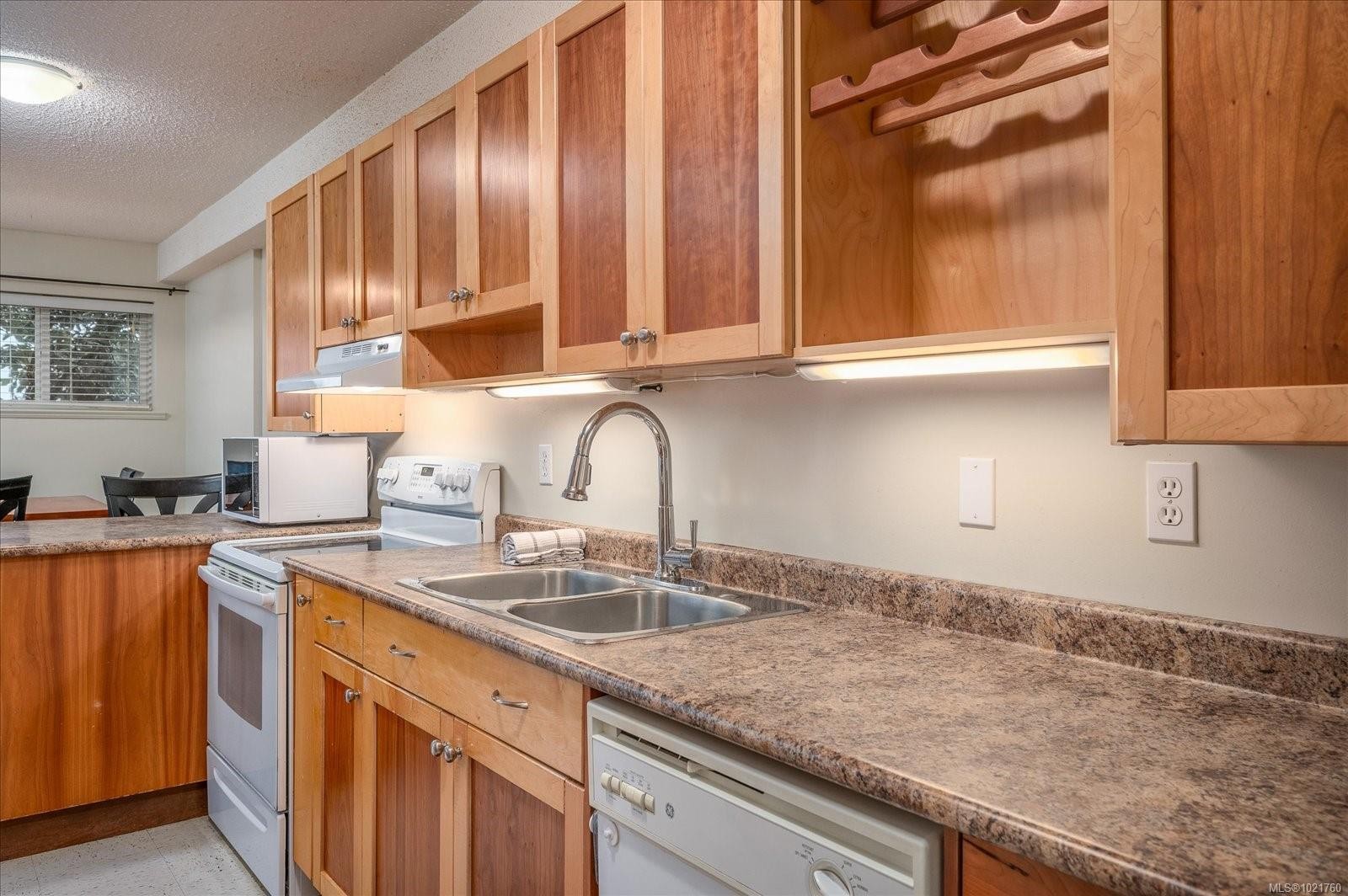 110B-6231 Blueback Rd, Nanaimo, BC