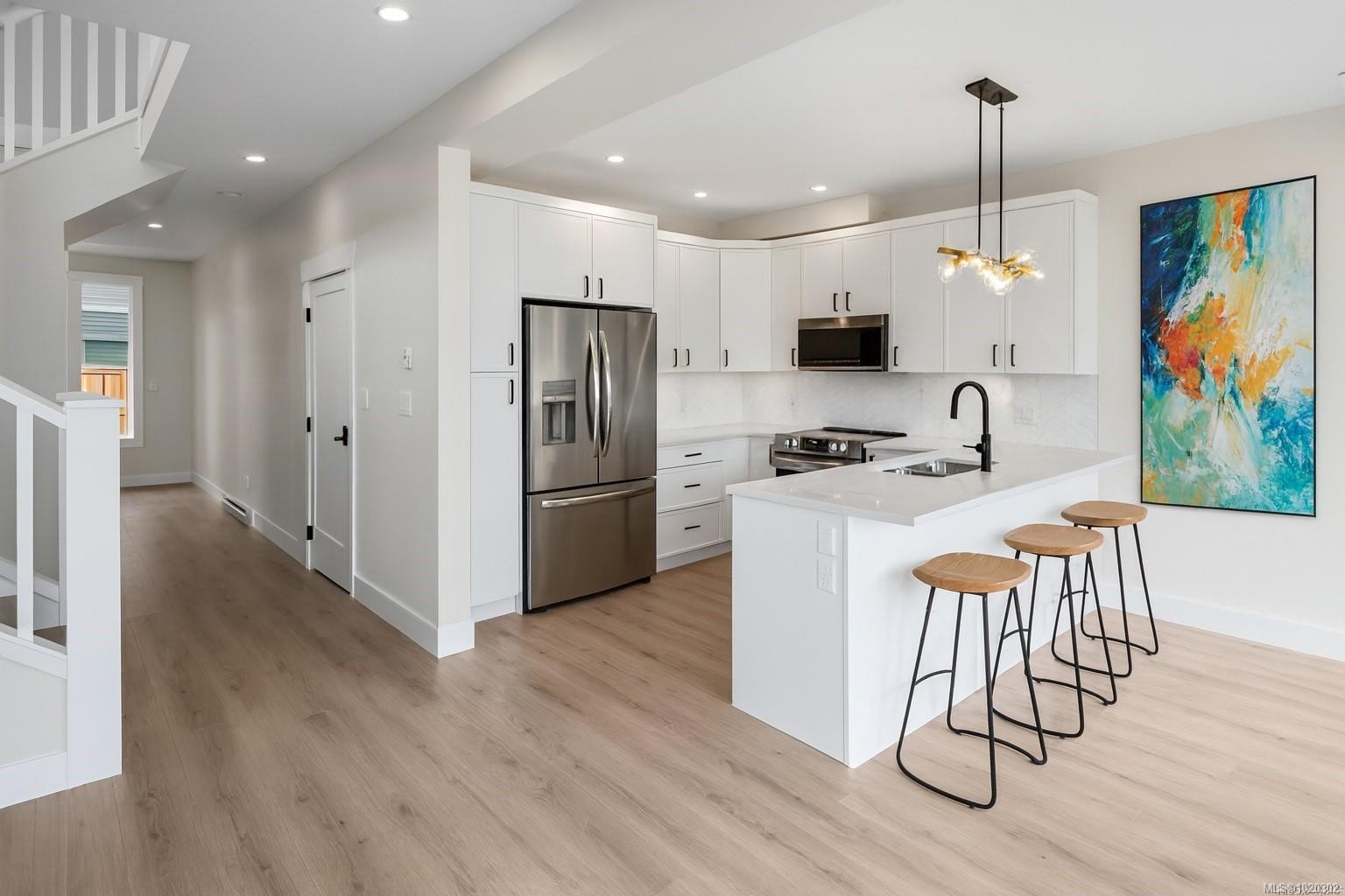 A-6521 Noblewood Pl, Sooke, BC - Indoor Photo Showing Kitchen With Upgraded Kitchen