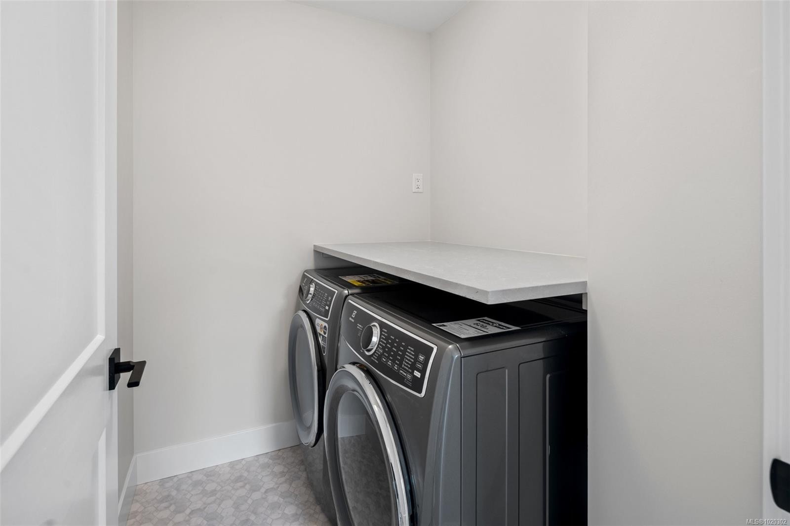 A-6521 Noblewood Pl, Sooke, BC - Indoor Photo Showing Laundry Room