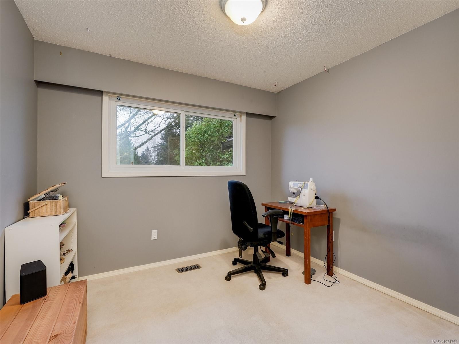 1018 Damelart Way, Central Saanich, BC